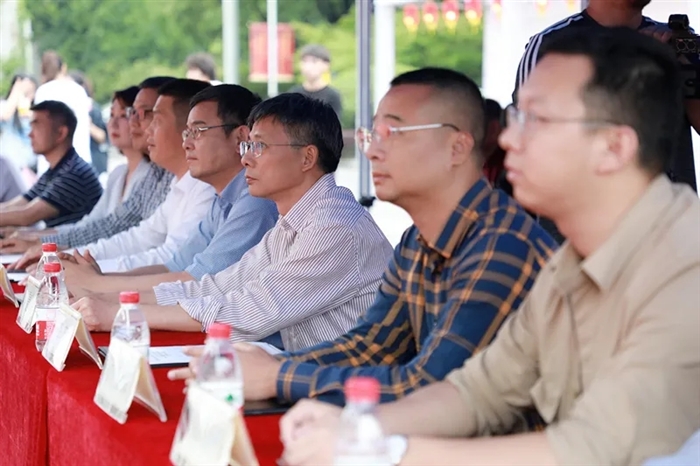 1647397928780013133.jpg 1621901380667020777.jpg