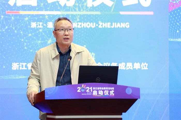 1647397544156062624.jpg 1621901436391057981.jpg